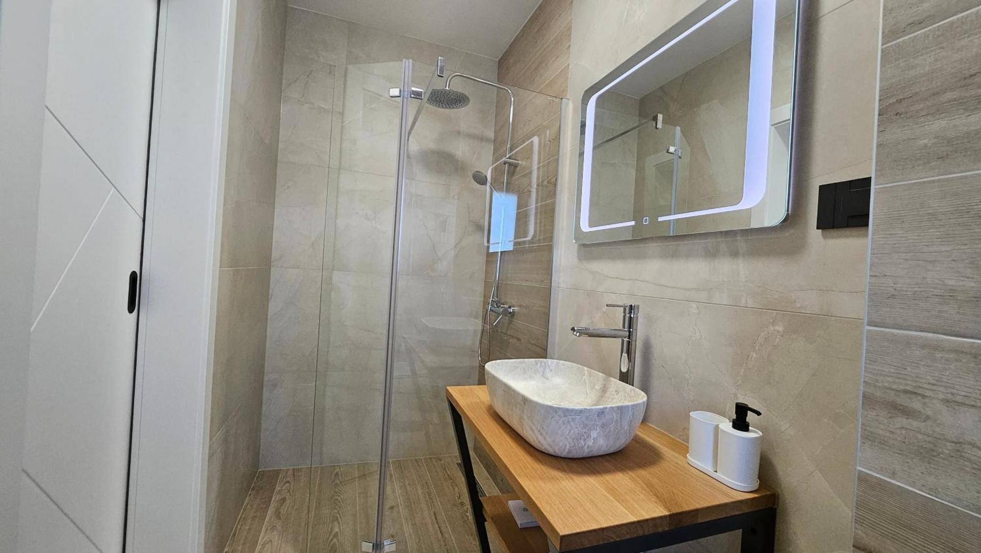 Richi Rooms & App Фунтана Экстерьер фото