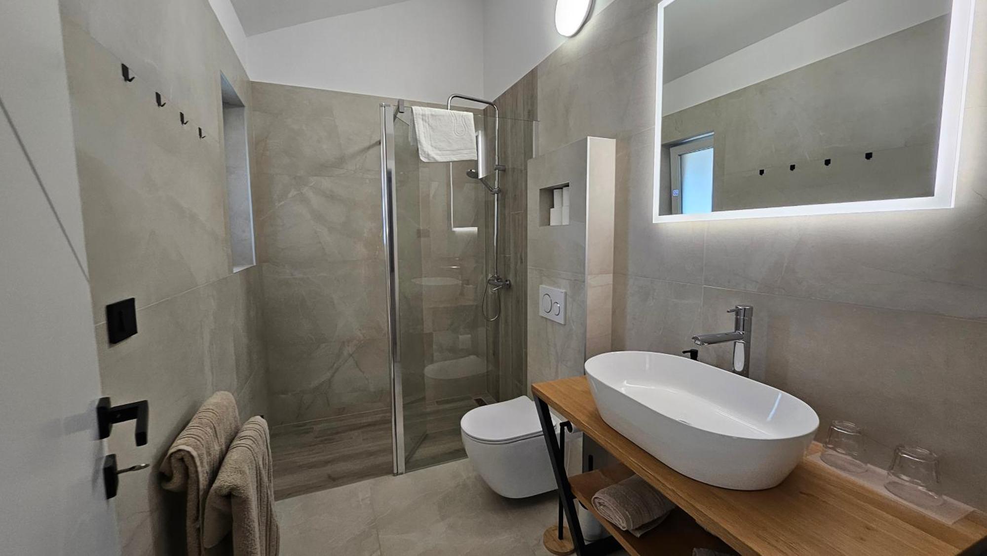 Richi Rooms & App Фунтана Экстерьер фото